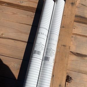 Serena and Lily wallpaper